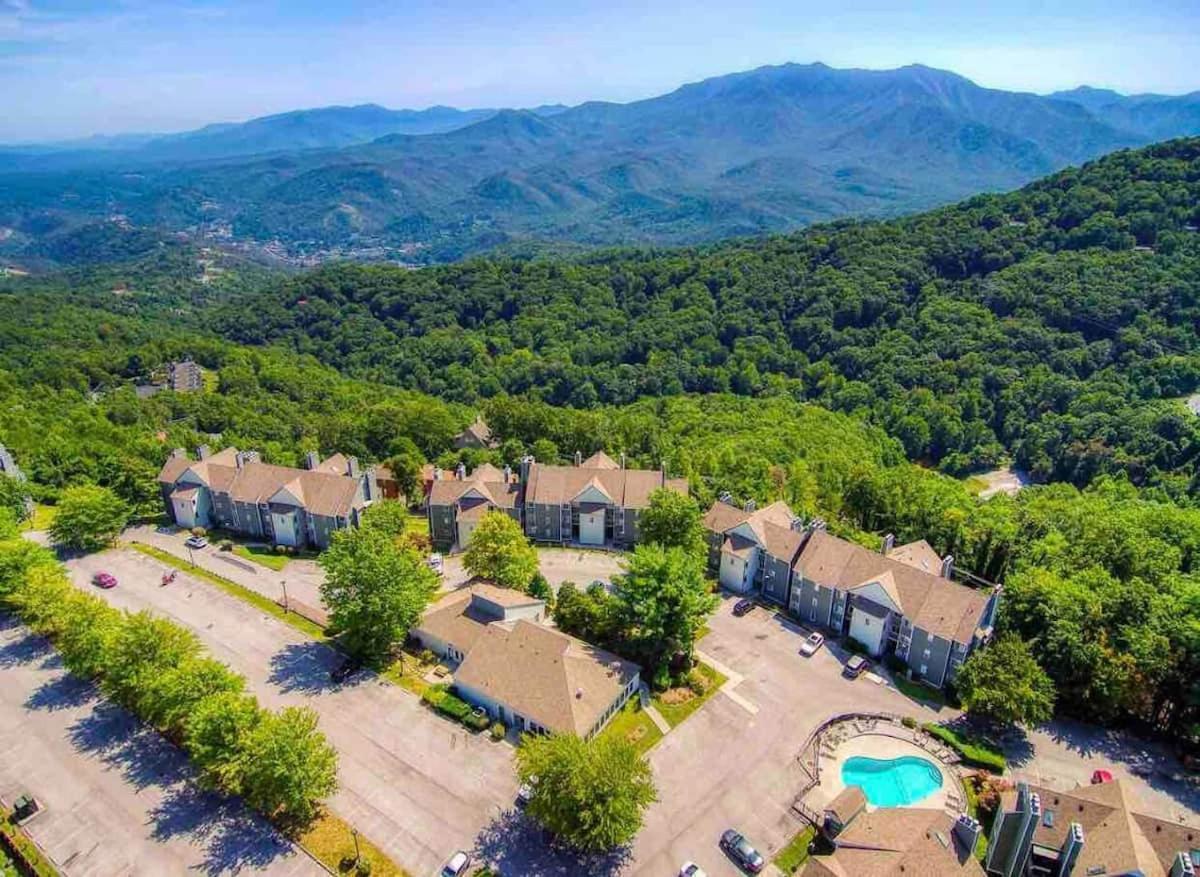 Mountain Villa Magnificent Views - 2 Pools, Fireplace & Hot Tub Gatlinburg Exteriör bild